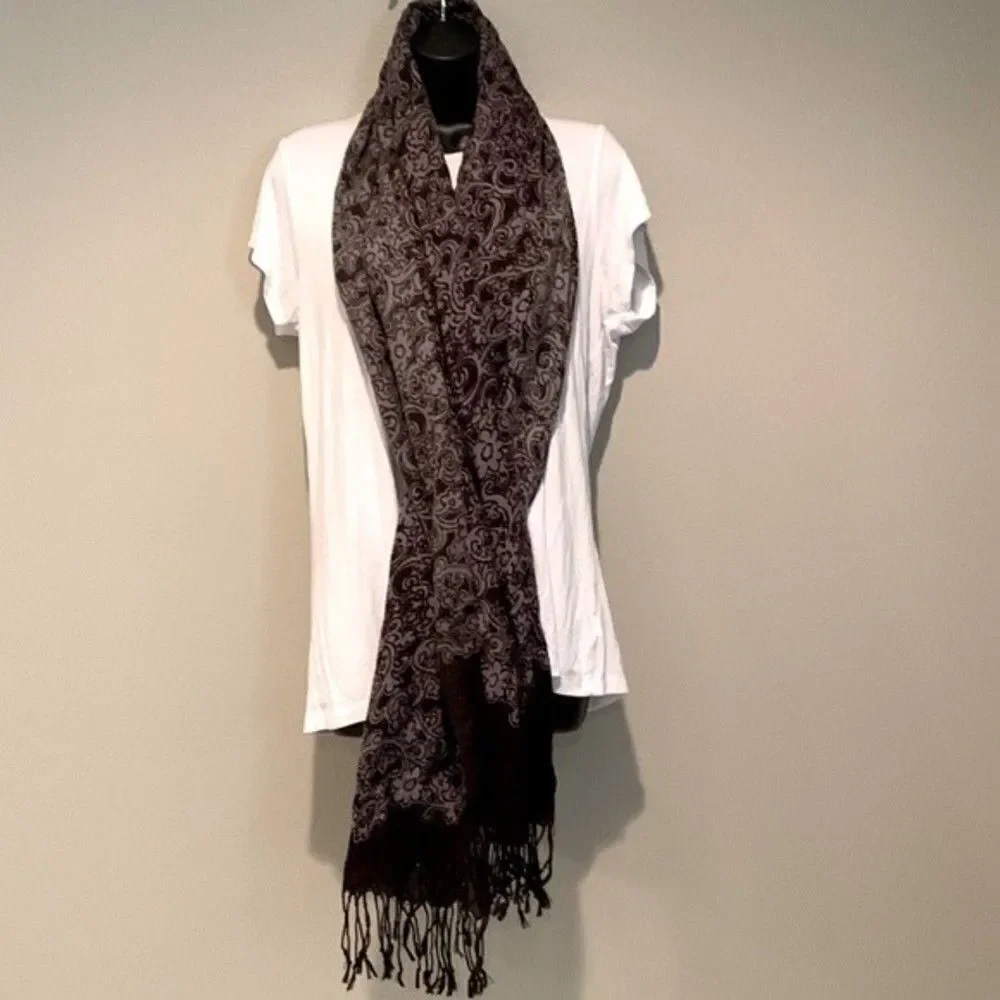 Cejon Scarf - Picture 2 of 3
